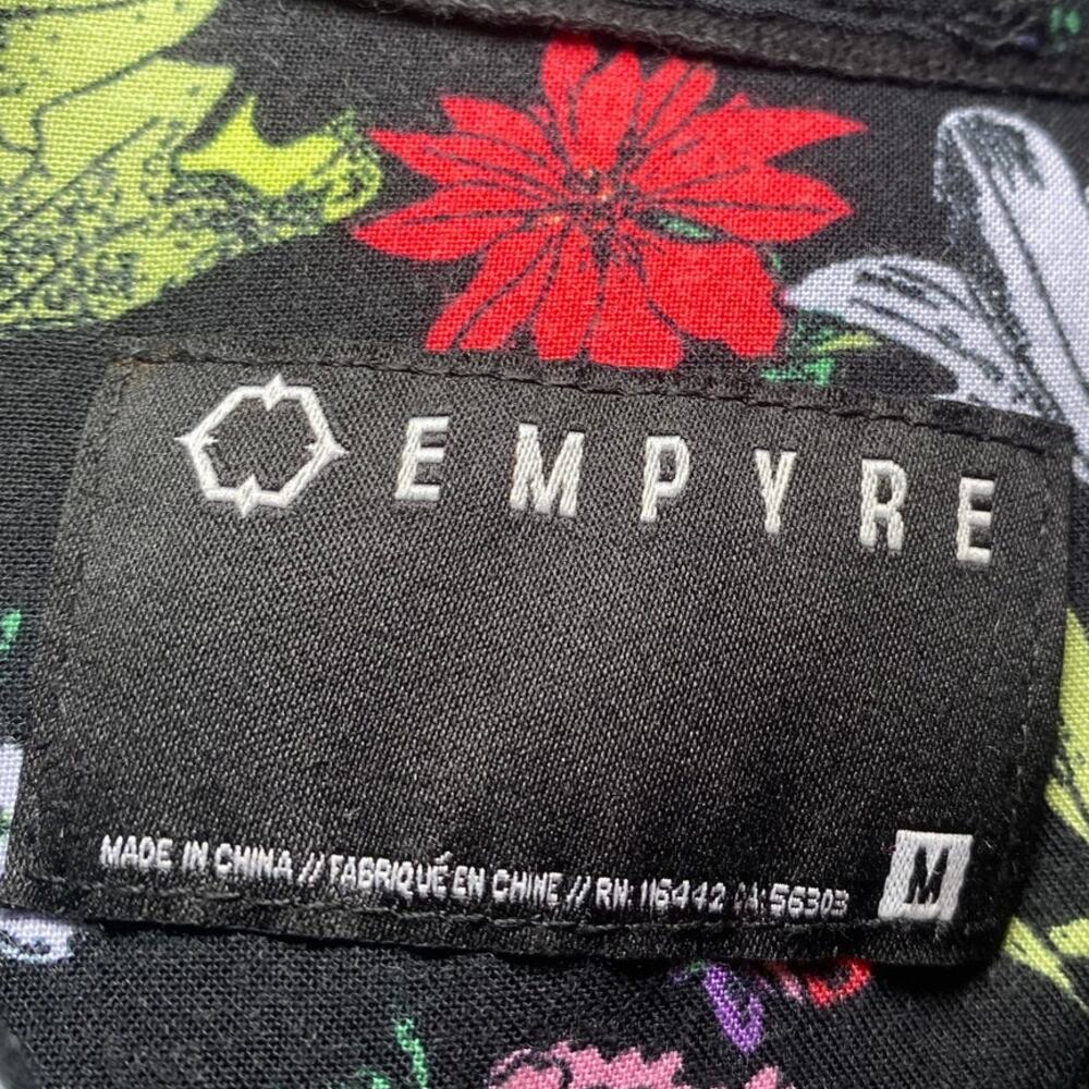 E250 Empyre Medium Black Multicolor Floral Short Sleeve Button Front Shirt - Picture 6 of 7